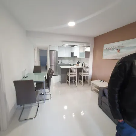 Apartamento Mar Pinos Playa Levante